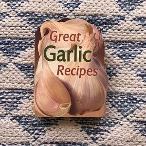 Great Garlic Recipes Sheryn R. Jones Cookbook